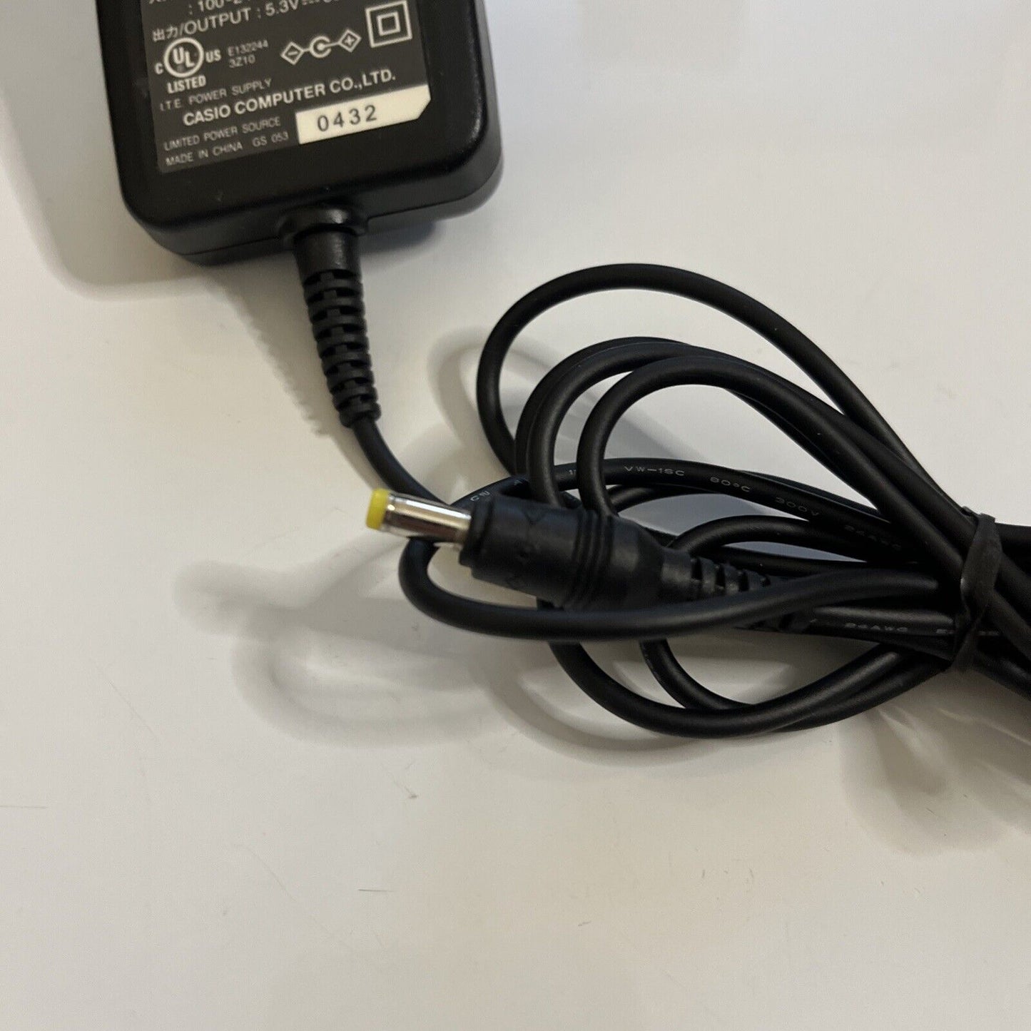 Genuine Casio AC Adaptor AD-C51J 5.3V 650mA for Casio EXILIM Camera