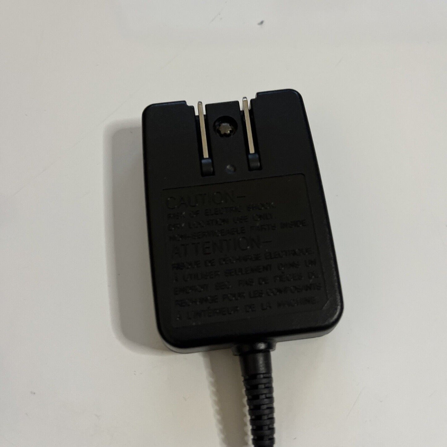 Genuine Casio AC Adaptor AD-C51J 5.3V 650mA for Casio EXILIM Camera