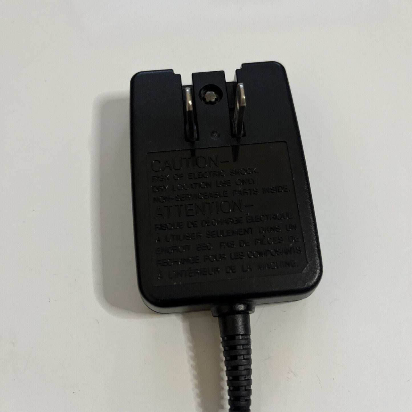 Genuine Casio AC Adaptor AD-C51J 5.3V 650mA for Casio EXILIM Camera