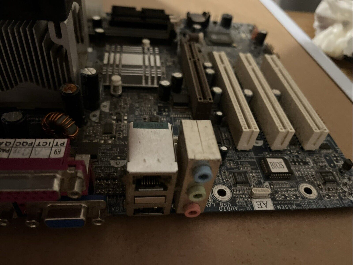 Gigabyte GA-7S741M MicroATX Motherboard CPU AMD 2800+ SDA2800DUT3D 2Ghz