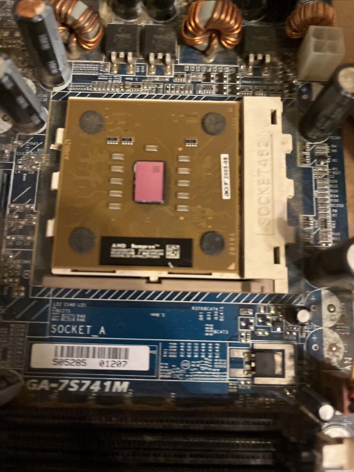 Gigabyte GA-7S741M MicroATX Motherboard CPU AMD 2800+ SDA2800DUT3D 2Ghz