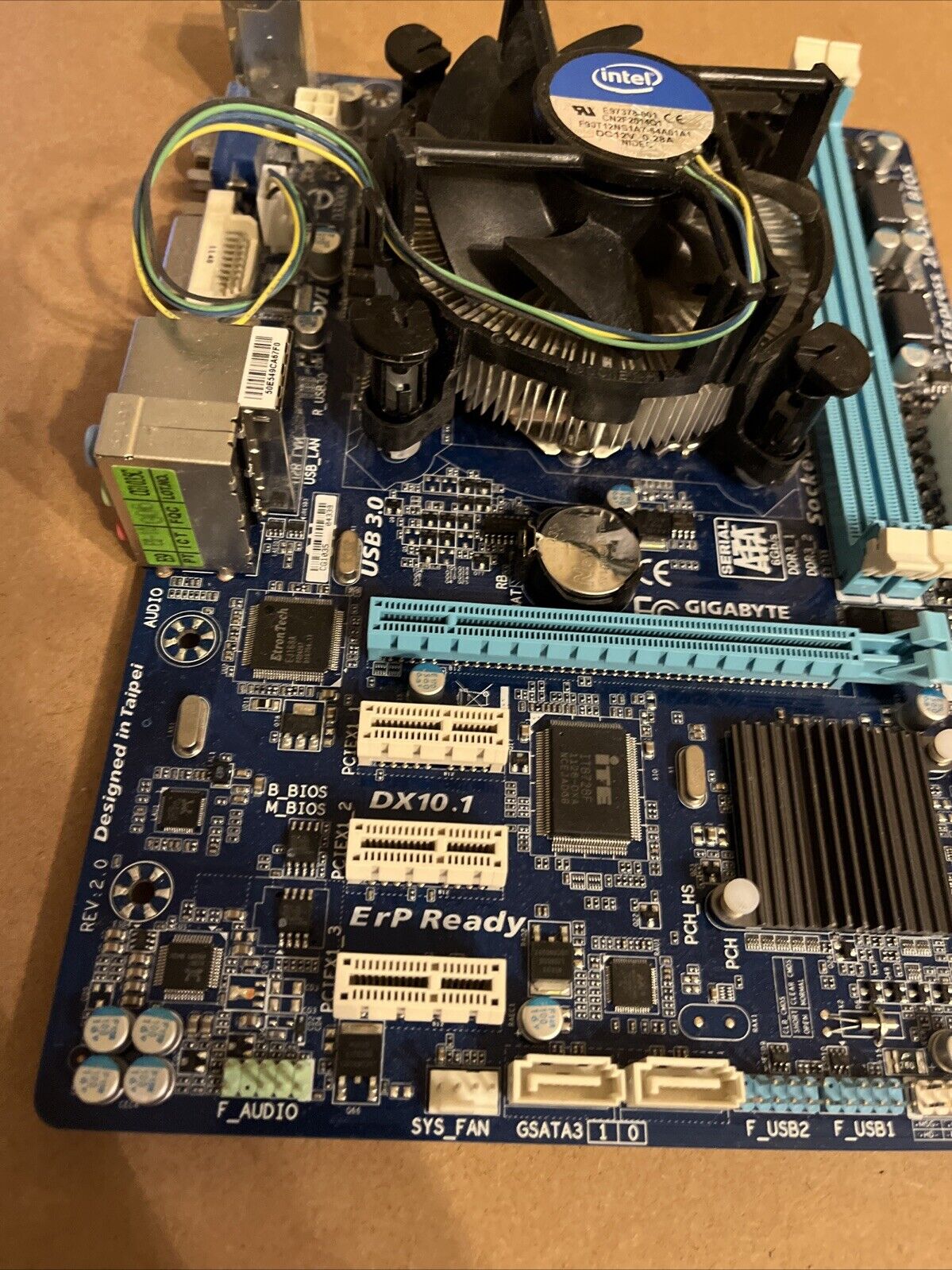 Gigabyte GA-H61MA-D3V MicroATX Motherboard CPU Intel i5-2500K SR008 3.36Ghz