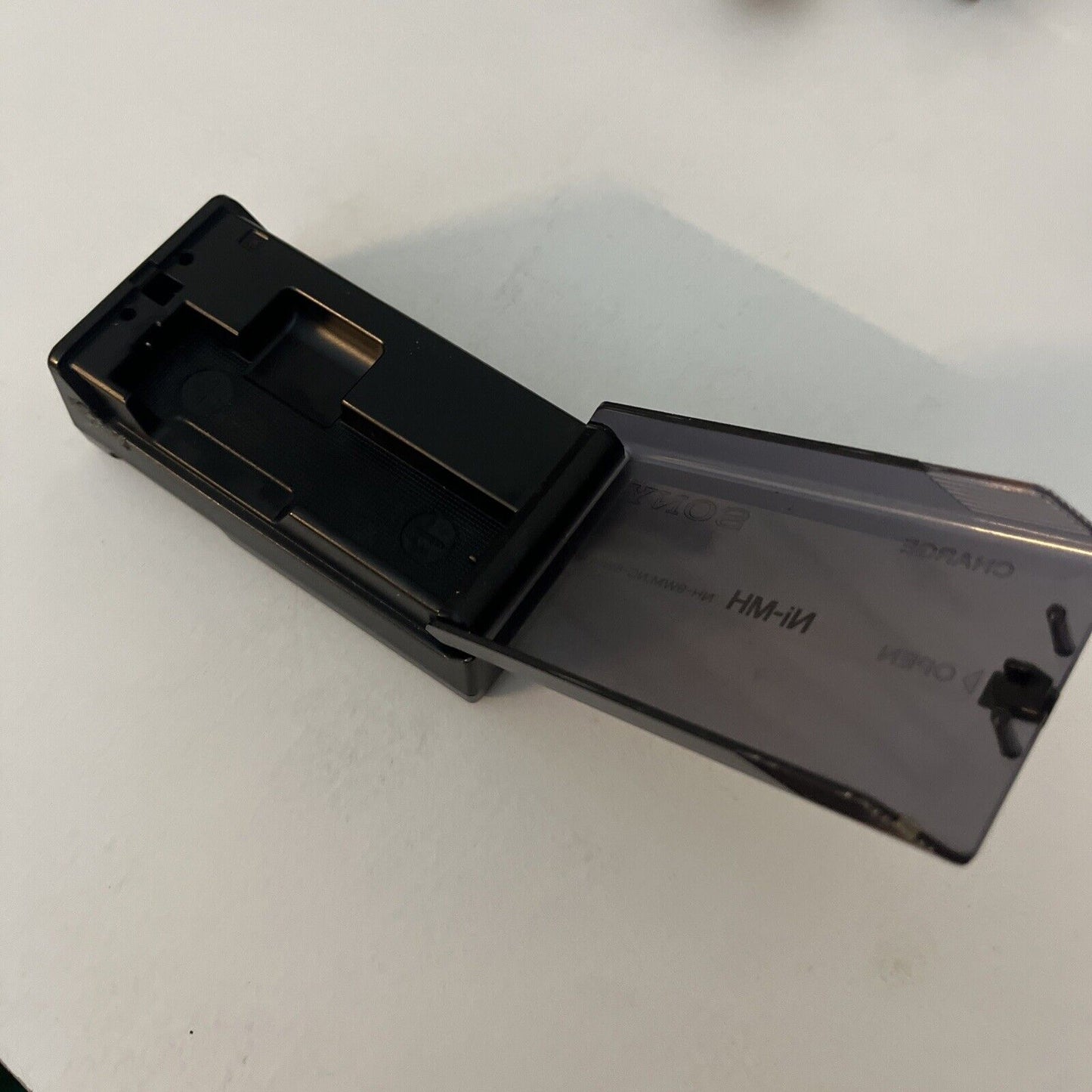 Genuine Sony BC-9HA Gumstick 100V Ni-MH Battery Charger for NH-9WM NC-6WM