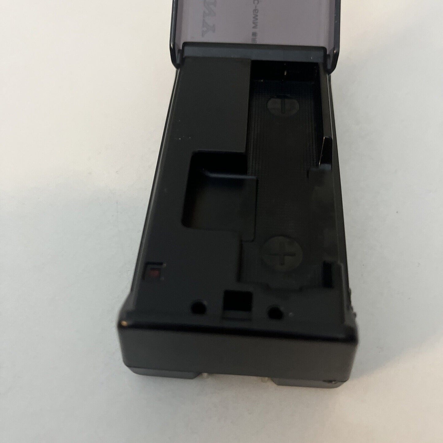 Genuine Sony BC-9HA Gumstick 100V Ni-MH Battery Charger for NH-9WM NC-6WM