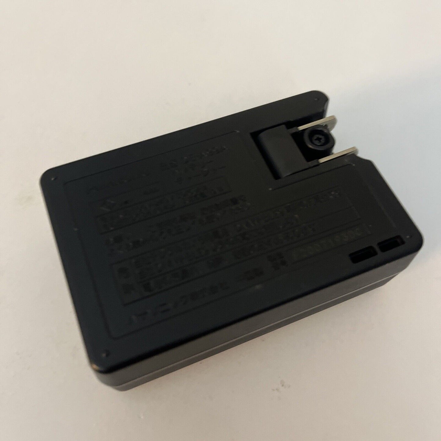 Genuine Panasonic Lumix DE-A99 Battery Charger DMW-BLE9 DMW-BLE9E BLE9PP BLE9PP