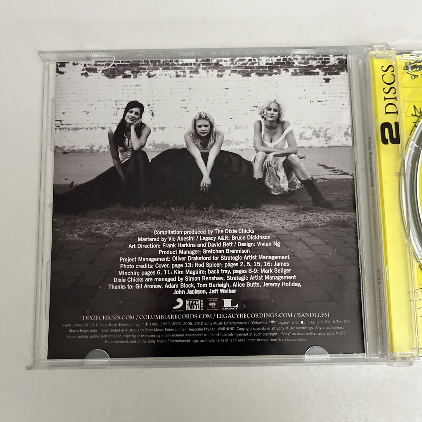 Dixie Chicks – The Essential Dixie Chicks (CD, 2010) 2-Disc Album 88697 75986 2
