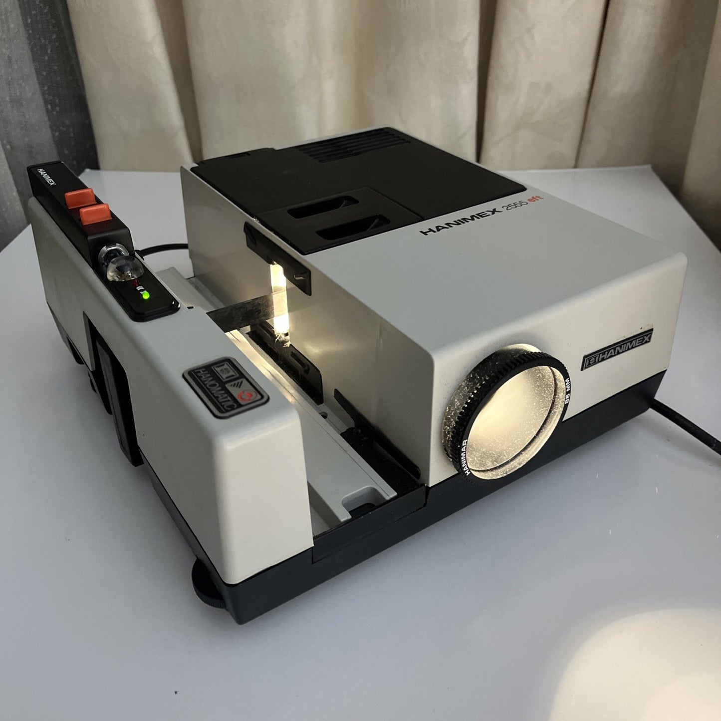 Hanimex 2555 EFT Slide Projector