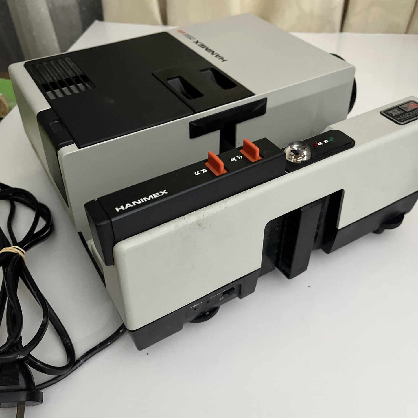 Hanimex 2555 EFT Slide Projector