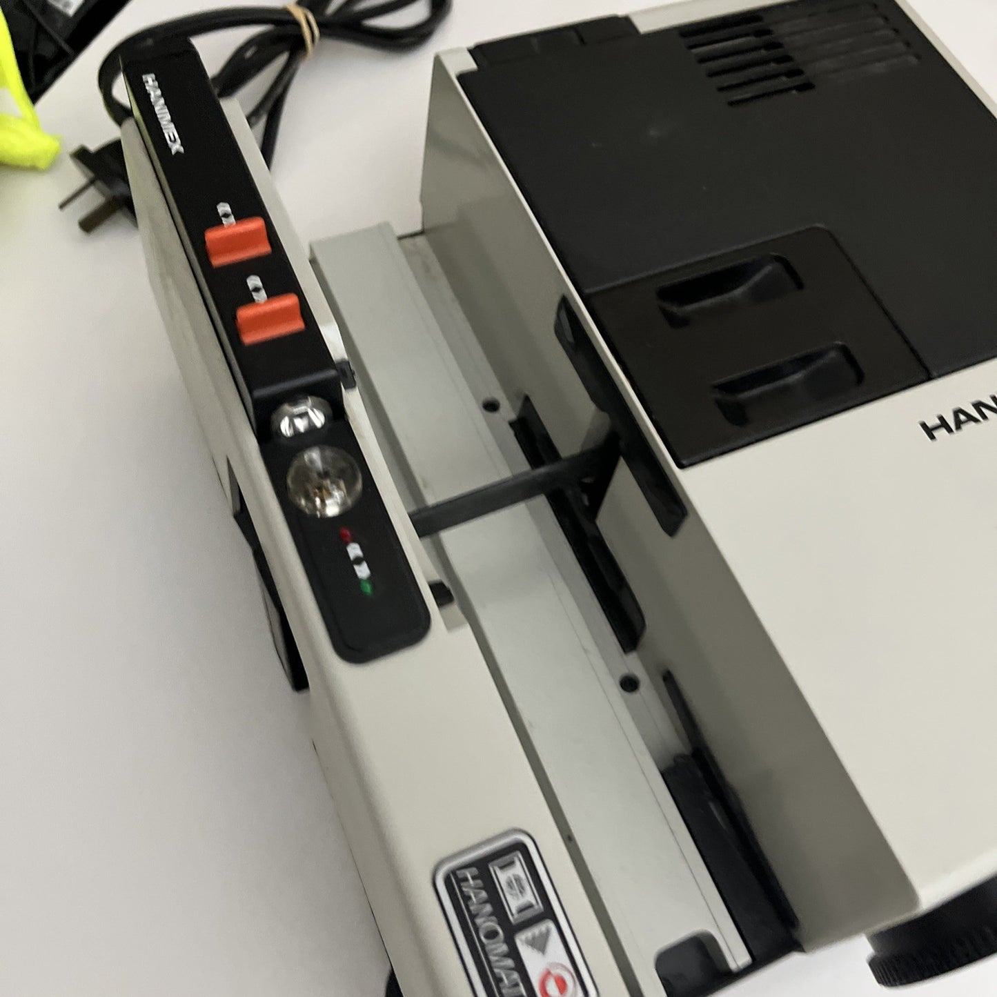 Hanimex 2555 EFT Slide Projector
