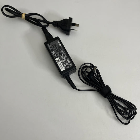 Genuine Toshiba AC Adapter PA5177U-1ACA Laptop Power Supply 19V 2.37A