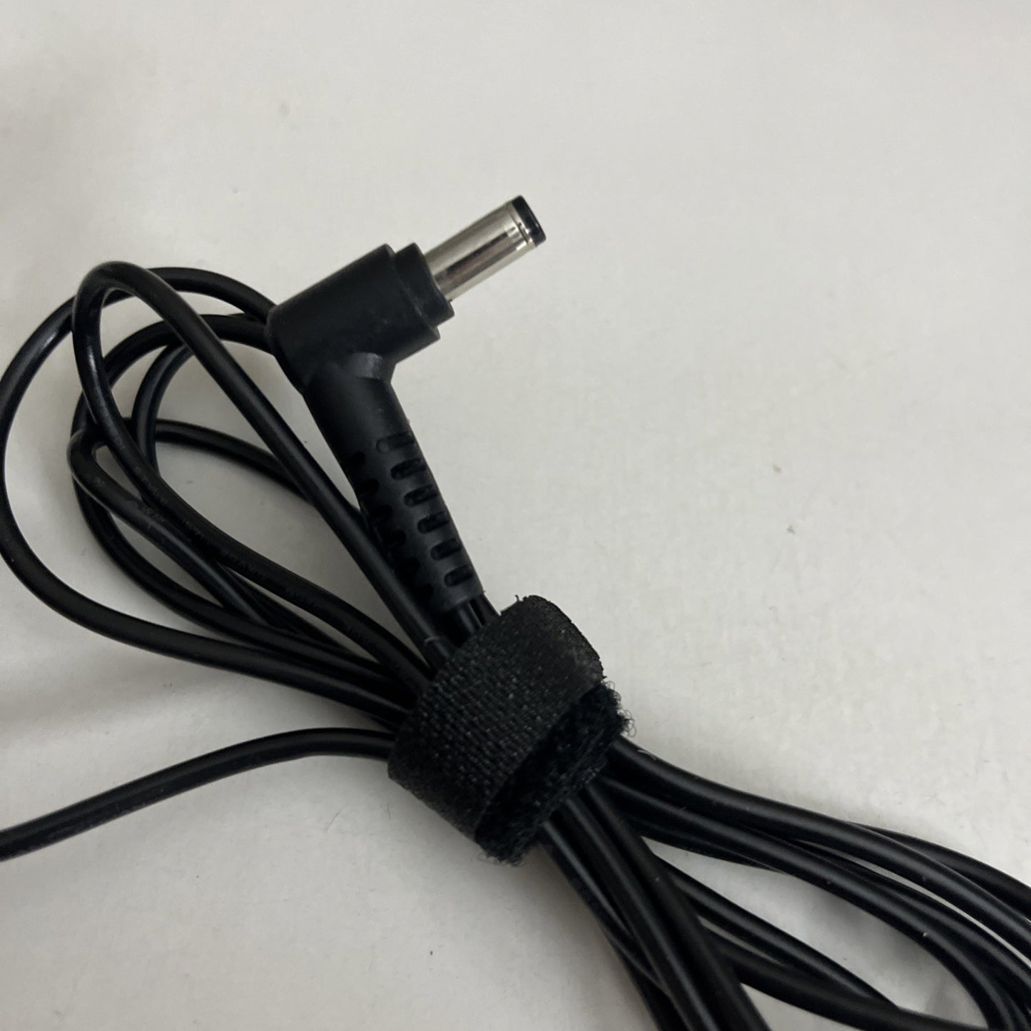 Genuine Toshiba AC Adapter PA5177U-1ACA Laptop Power Supply 19V 2.37A