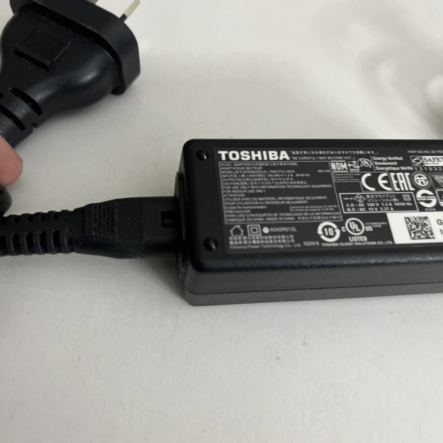 Genuine Toshiba AC Adapter PA5177U-1ACA Laptop Power Supply 19V 2.37A
