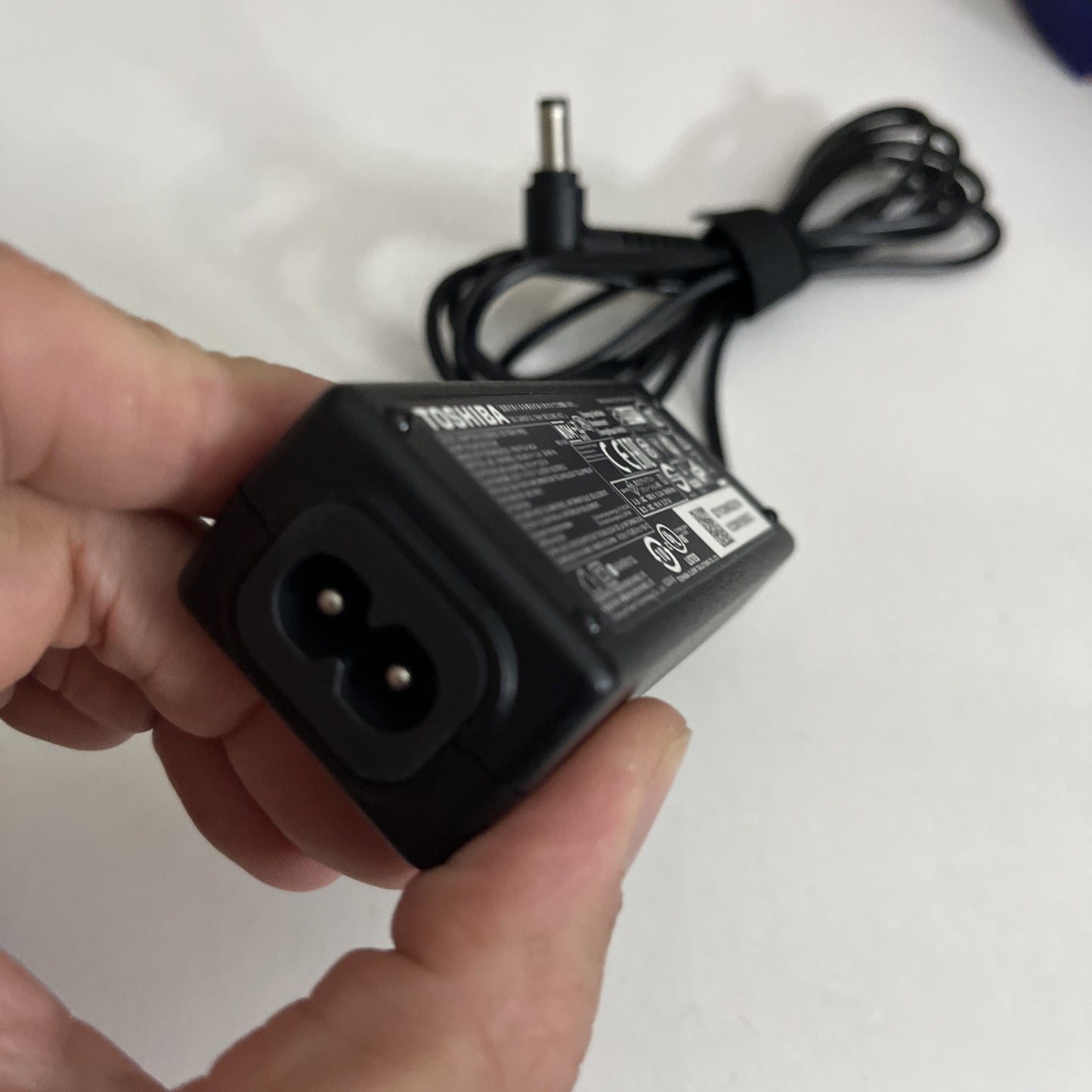 Genuine Toshiba AC Adapter PA5177U-1ACA Laptop Power Supply 19V 2.37A