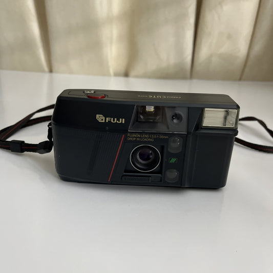 Fuji Cardia Cute Date Point & Shoot 35mm Film Camera with Flash *Film Door Open