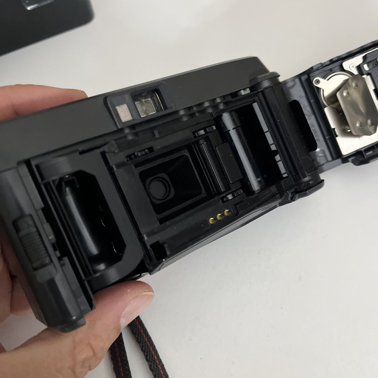 Fuji Cardia Cute Date Point & Shoot 35mm Film Camera with Flash *Film Door Open