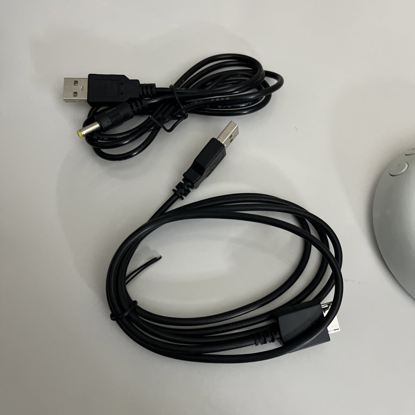 Sony Walkman Media 4GB MP3 ATRAC3 AAC Player NW-S636F Active Portable Speakers