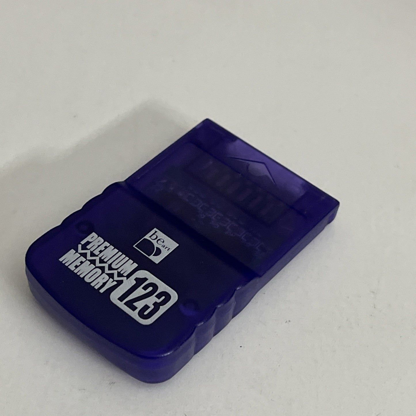 Premium Memory Card 8MB 123 Blocks GameCube Clear Purple