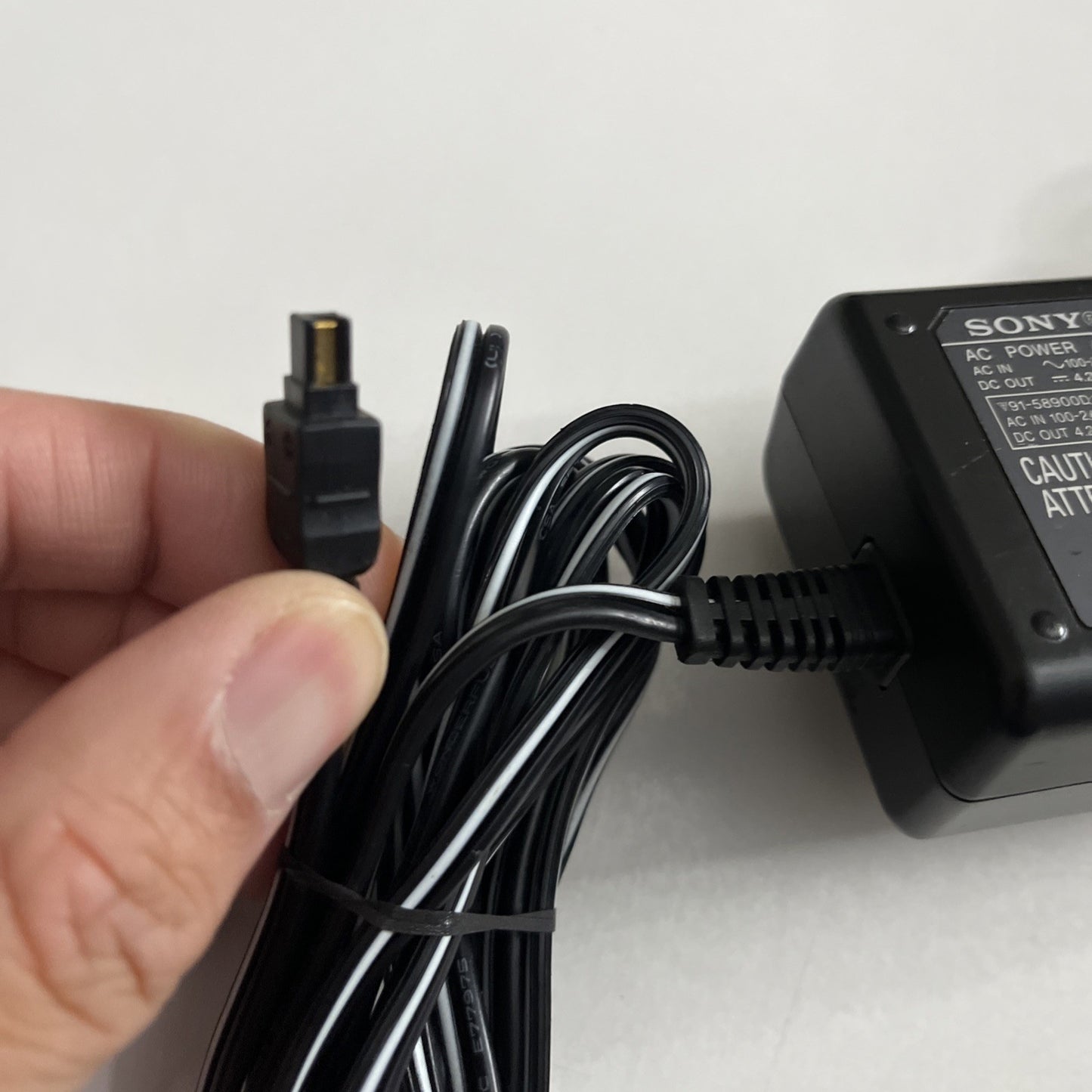 Genuine Sony AC-LS1A Power Supply Charger for Camera Handycam Camcorder