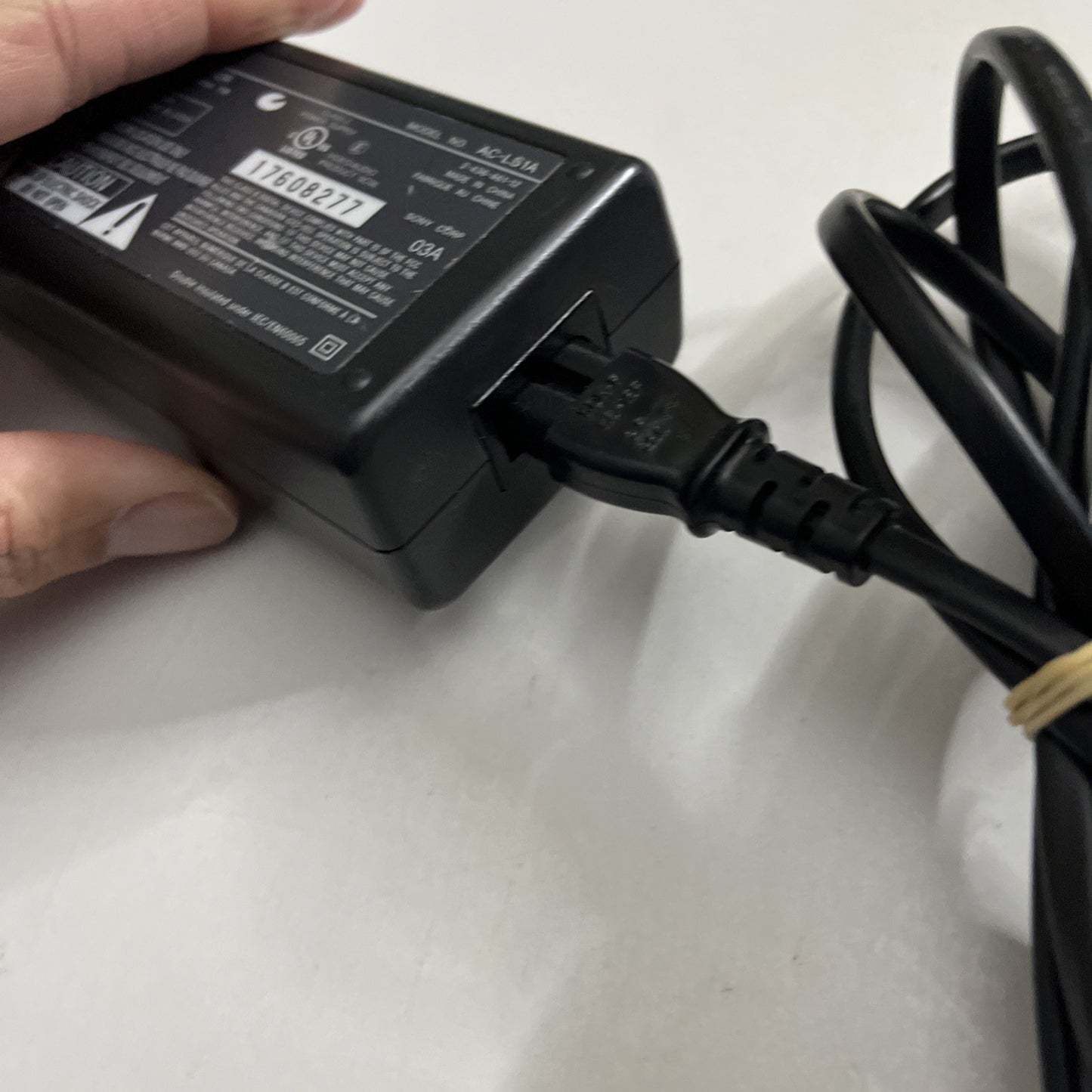 Genuine Sony AC-LS1A Power Supply Charger for Camera Handycam Camcorder