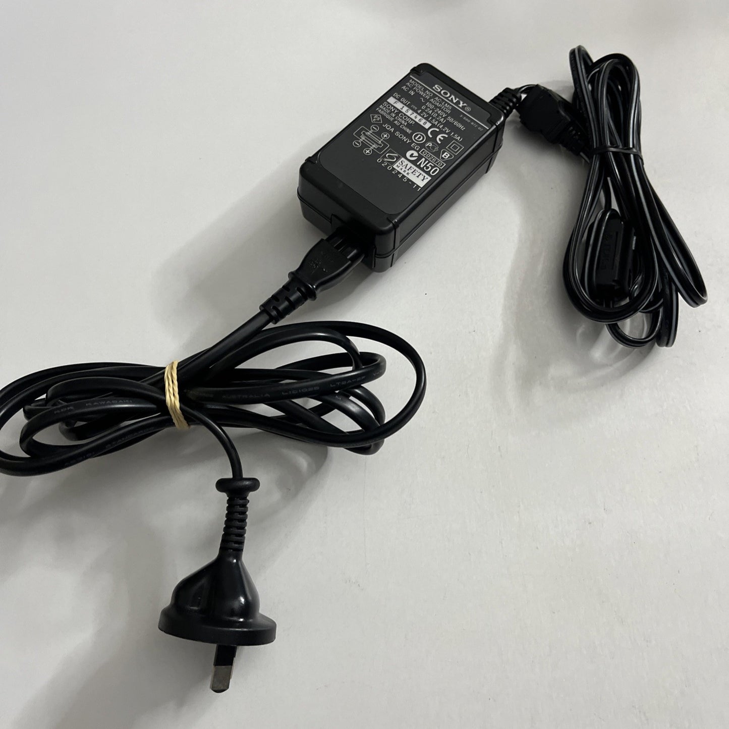 Genuine Sony AC-LM5 Power Supply Charger For Sony Cybershot Handycam