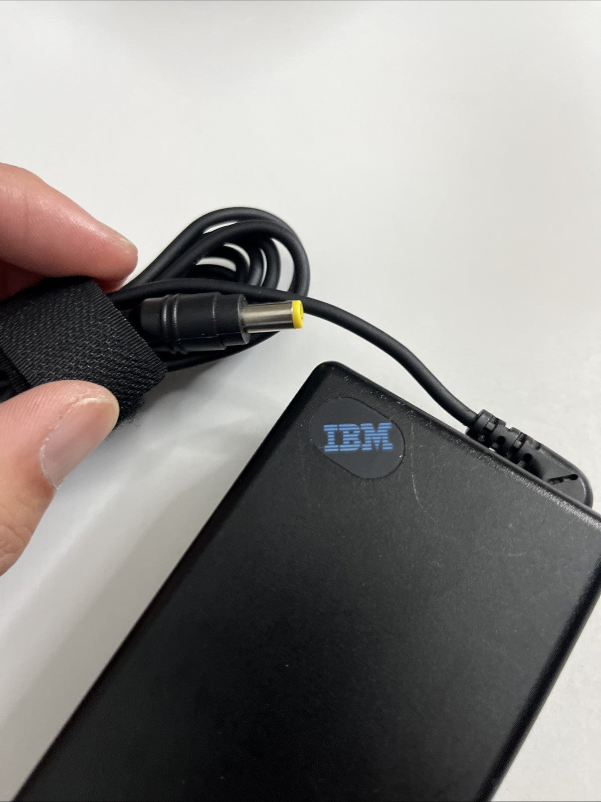 Genuine IBM Laptop Power Supply 12J1441 AC Adapter 16V 2.2A