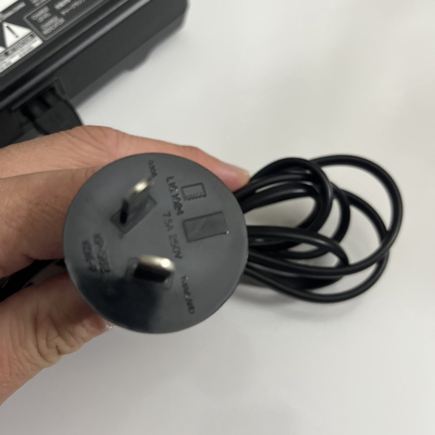 Genuine Canon CA-400 Twin Battery Camera Charger For BP-406 BP-412 BP-422