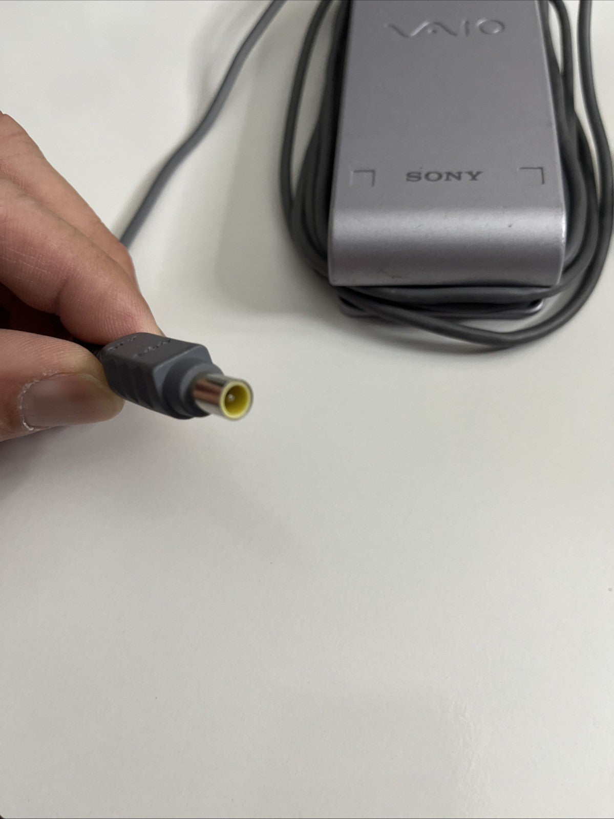 Genuine Sony VAIO PCGA-AC51 Laptop Charger Power Supply 16V 2.1A AC Adaptor