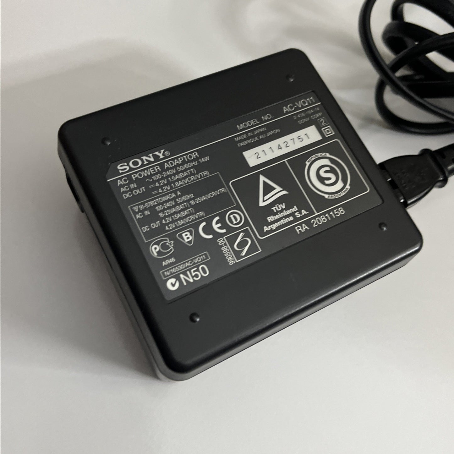 Genuine Sony AC-VQ11 Camera Battery Charger For NP-FS11 NP-FS21 NP-FS31