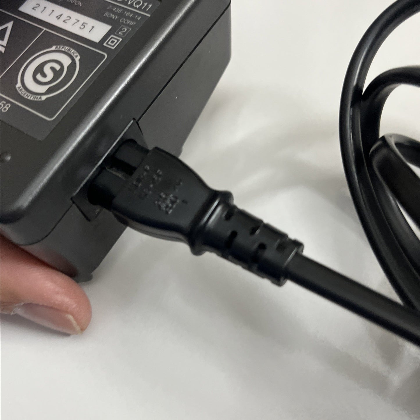 Genuine Sony AC-VQ11 Camera Battery Charger For NP-FS11 NP-FS21 NP-FS31