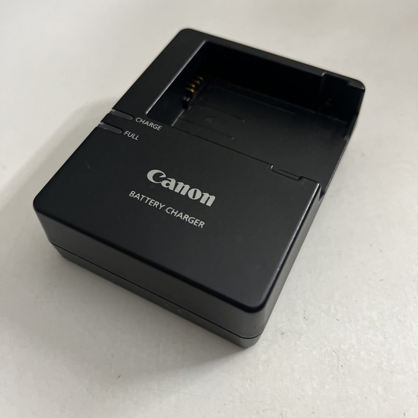 Genuine Canon LC-E8 Camera Battery Charger For LP-E8 Battery