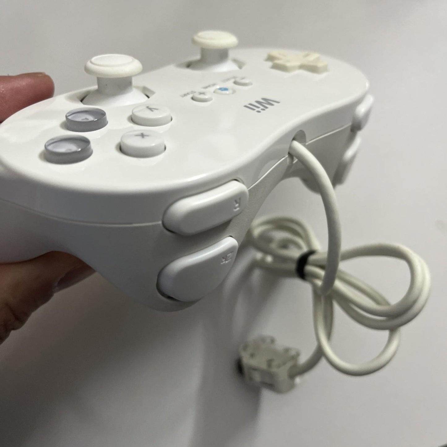 Genuine Official Nintendo Wii Classic Controller Pro RVL-005 White