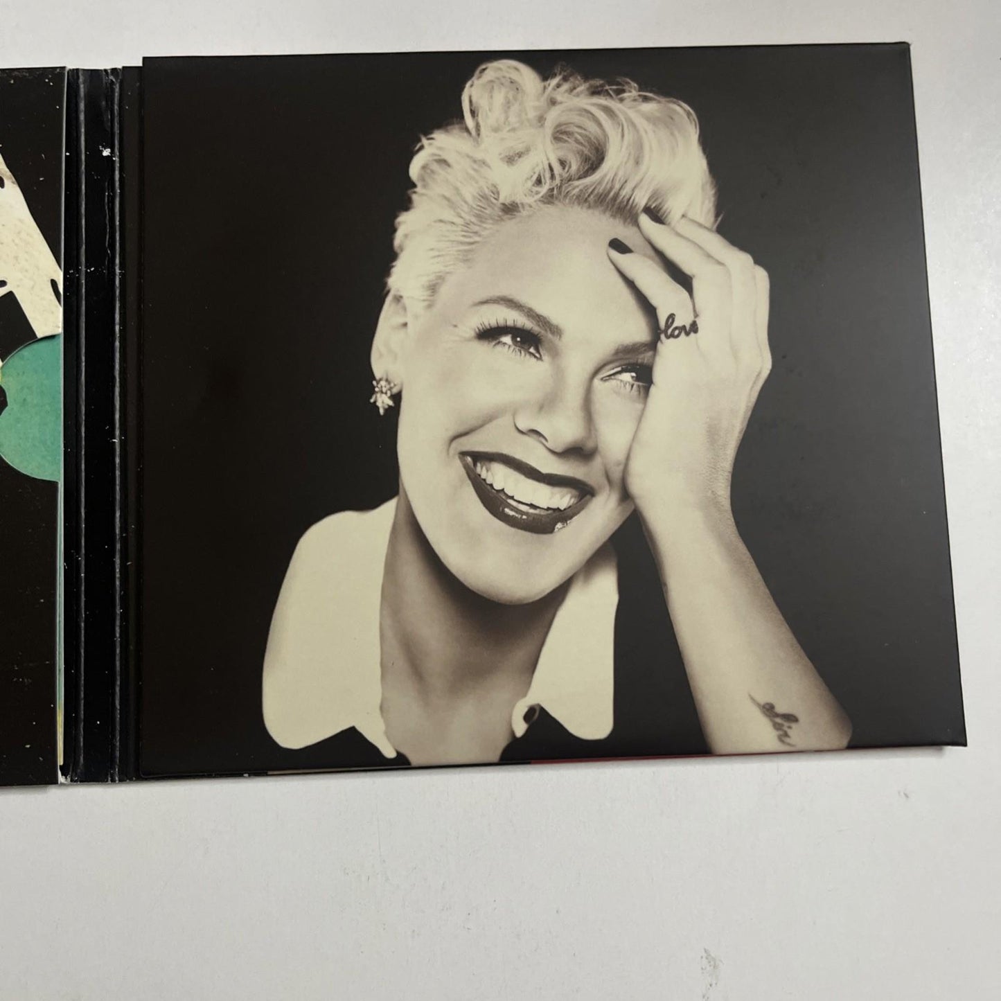 P!nk – The Truth About Love (CD, 2012) Australia Digipak Deluxe Edition
