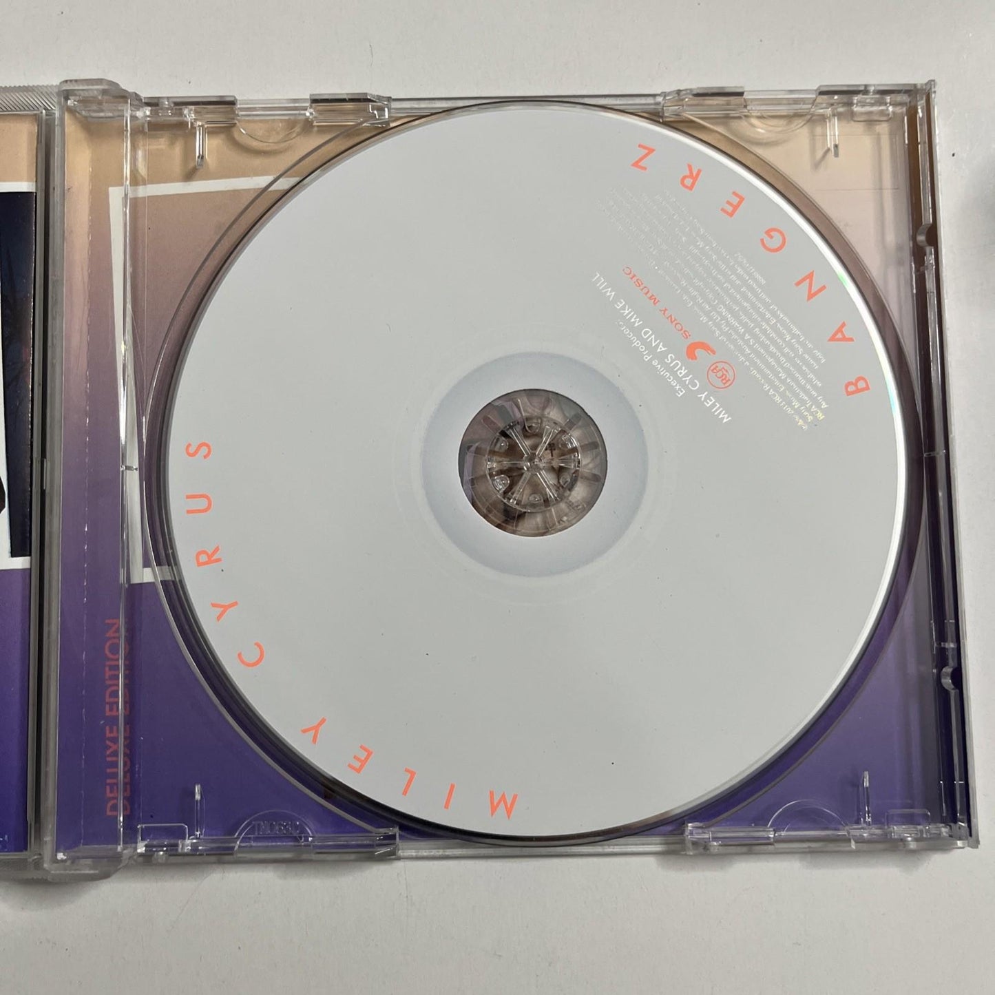 Miley Cyrus – Bangerz (CD, 2013) Australia 88883 74525 2