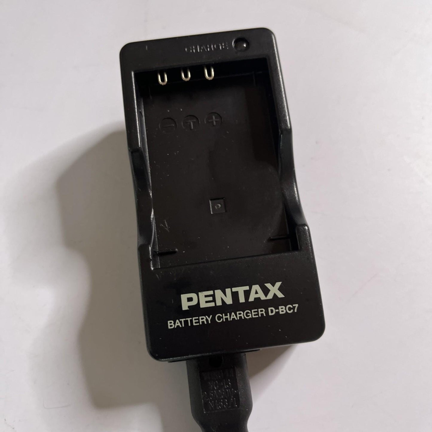 Genuine Pentax D-BC7 Camera Battery Charger for D-LI7 D-L17 Battery Optio