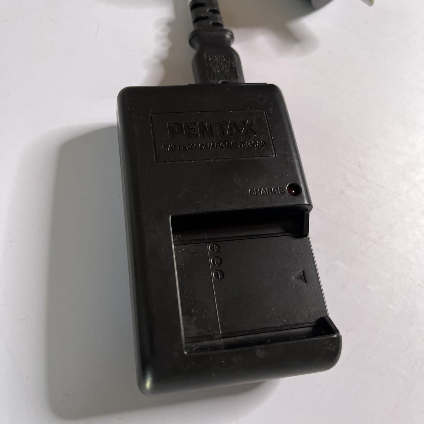 Genuine Pentax D-BC88 Camera Battery Charger For D-LI88 Battery