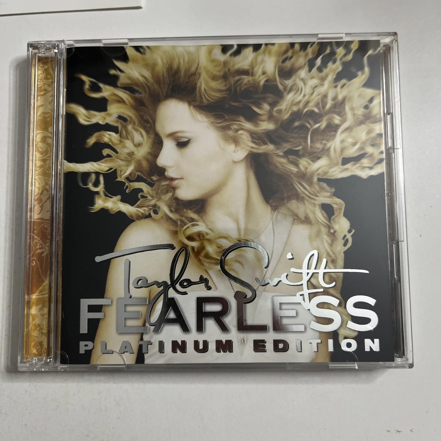 Taylor Swift – Fearless Platinum Edition (CD + DVD, 2010) Japan Obi UICO-1180