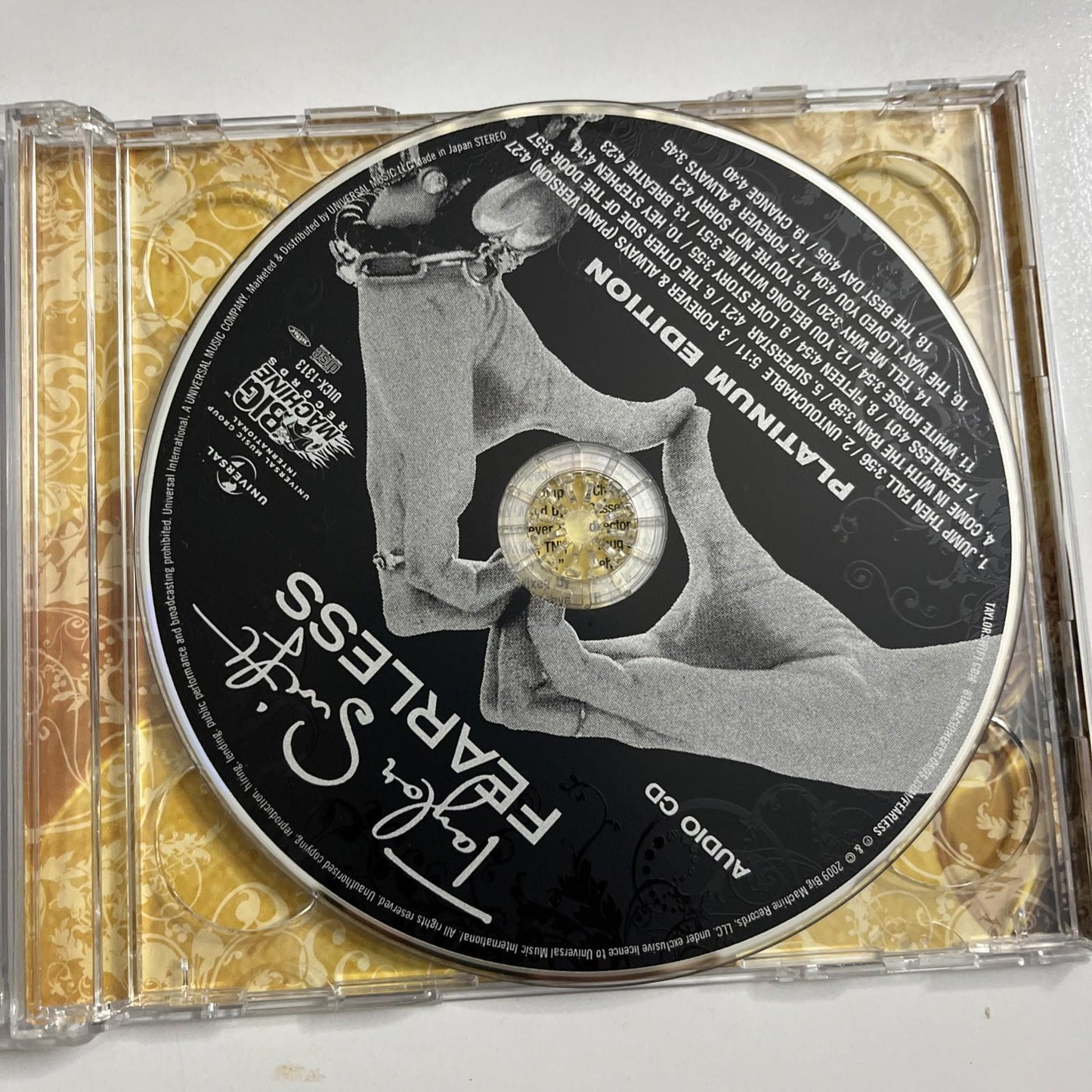 Taylor Swift – Fearless Platinum Edition (CD + DVD, 2010) Japan Obi UICO-1180