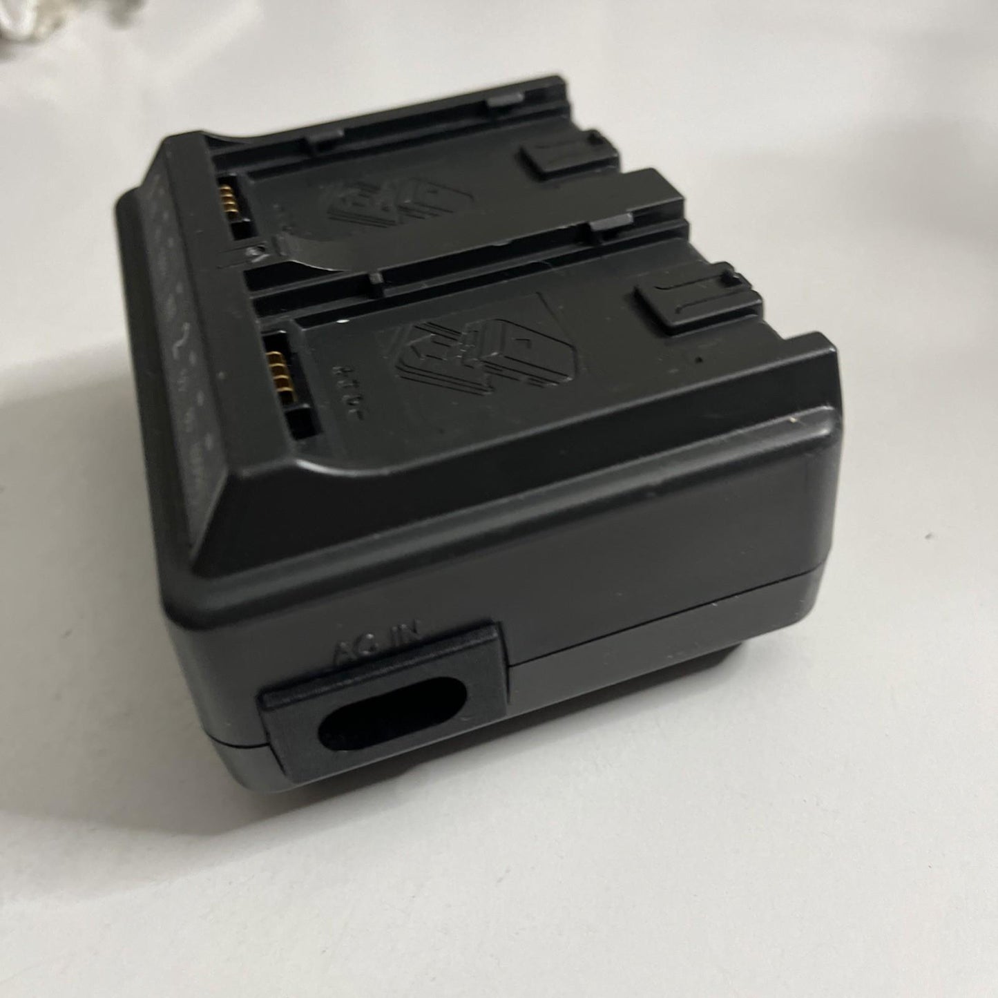 Genuine Panasonic VW-AD7 Dual Battery Charger For Panasonic Camcorder