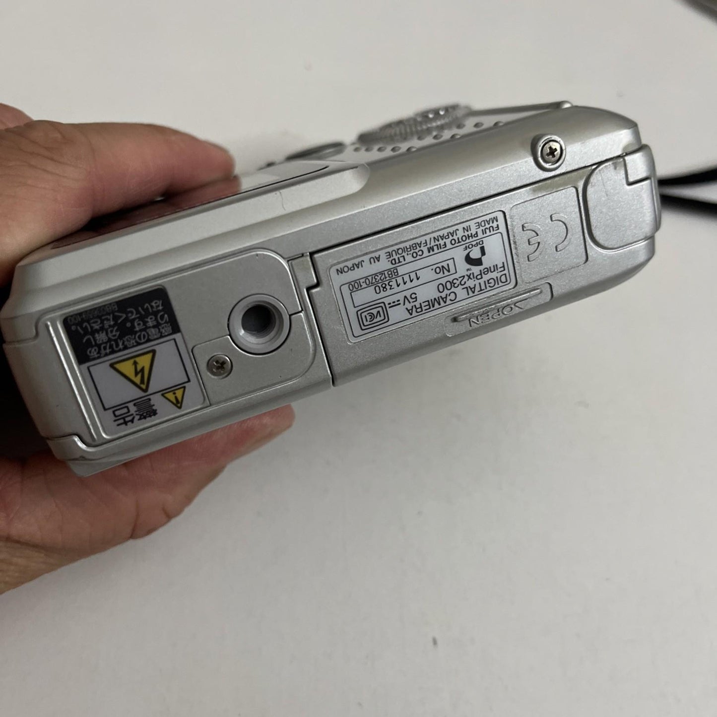 Fujifilm Finepix 2300 2.1MP Digital Camera *Doesn't Turn On