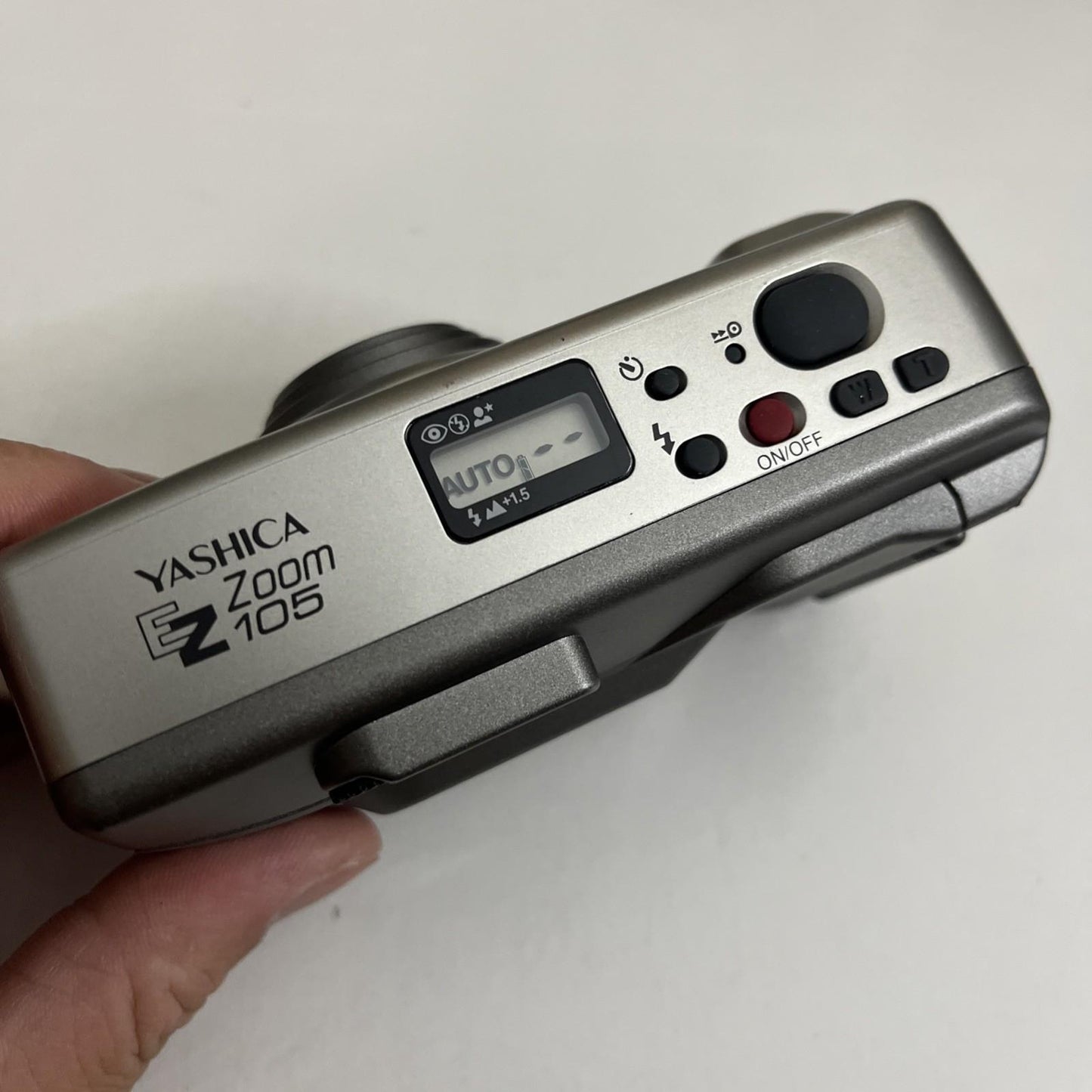 Kyocera Yashica EZ Zoom 105 35mm Film Camera 38-105mm Lens