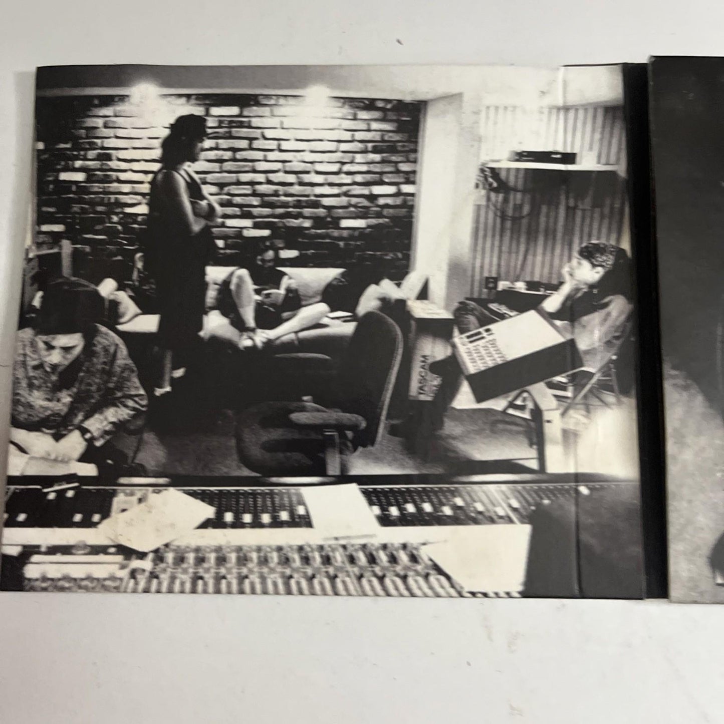 Pearl Jam – Rearviewmirror (Greatest Hits 1991-2003) (CD, 2004, 2-Disc)