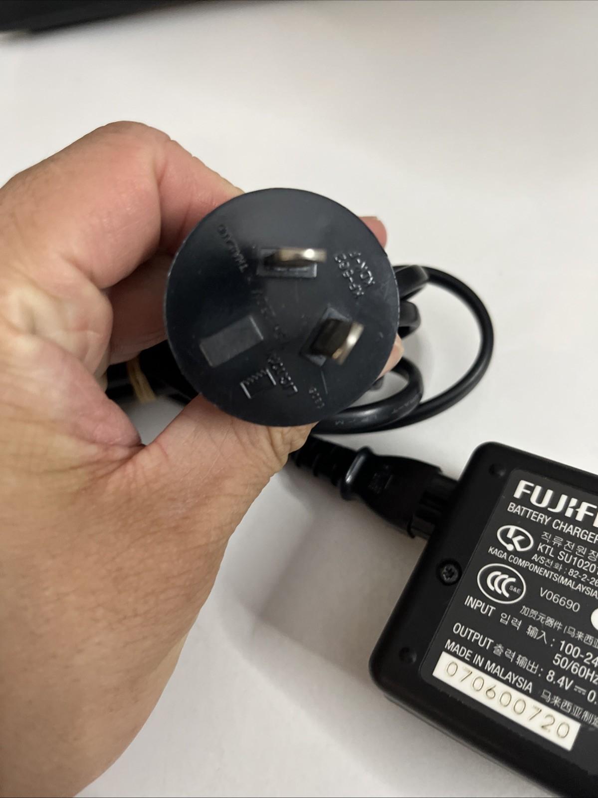 Genuine Fujifilm BC-150 Camera Battery Charger For NP-150 Batteries
