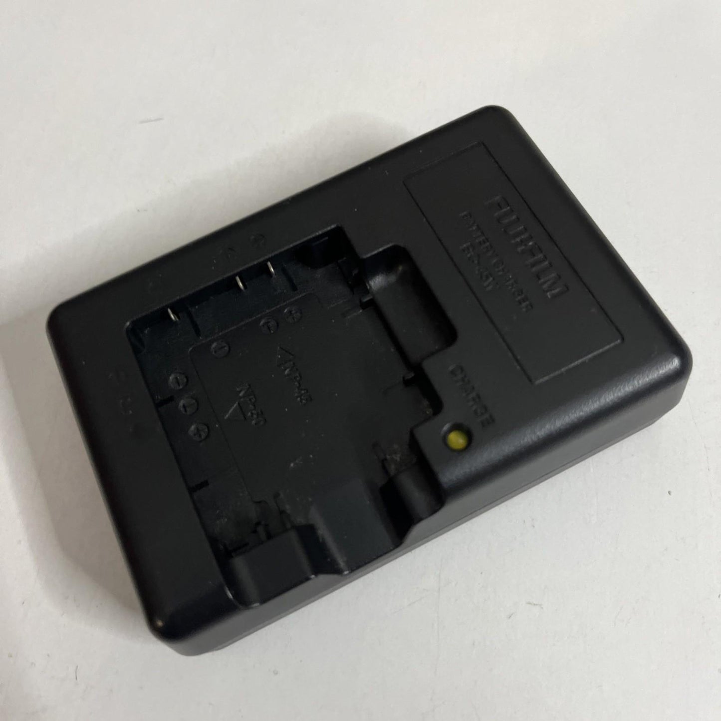 Genuine Fujifilm BC-45W Camera Battery Charger For NP-45, NP-45A, NP-50 Battery