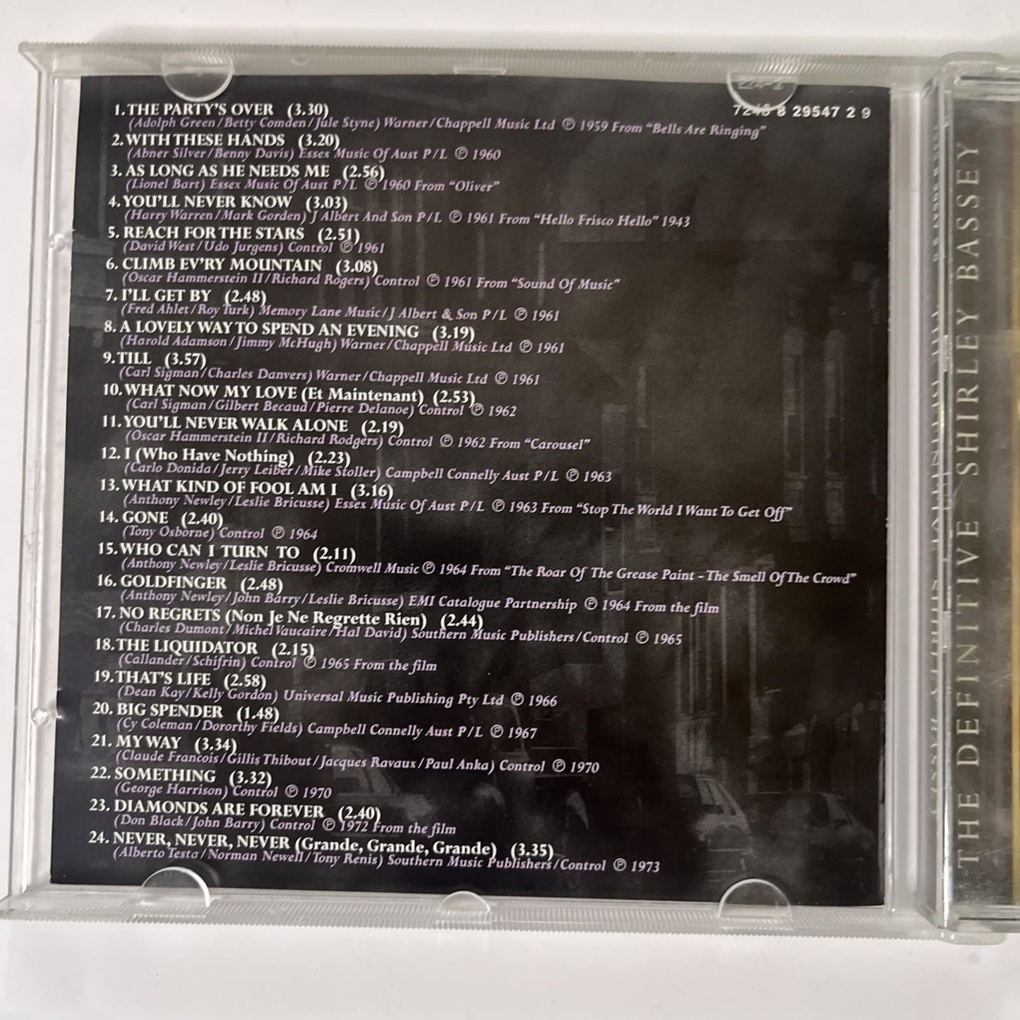 Shirley Bassey – The Definitive Shirley Bassey (CD, 2000) Australia
