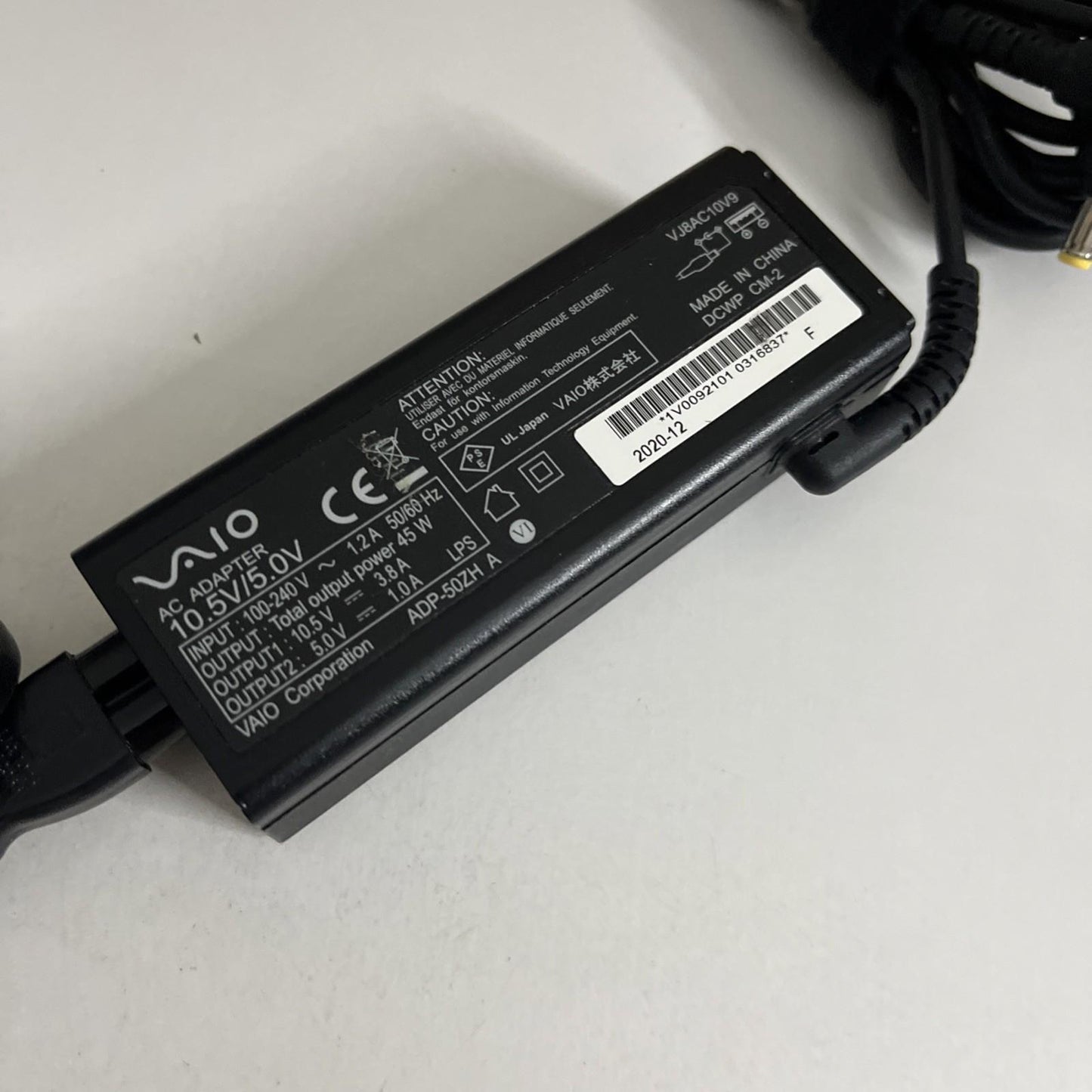 Genuine Sony VAIO Laptop Power Supply VJBAC10V9 10.5V/5V 3.6A Charger