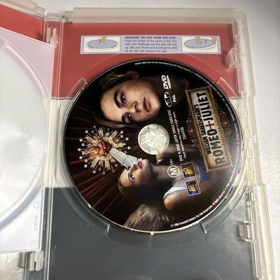 The Beach / Titanic / Romeo & Juliet (DVD, 3-Disc) Leonardo DiCaprio Region 4
