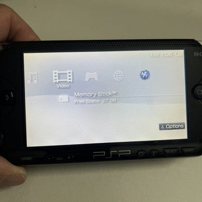 Sony PSP 1000 Console Handheld System Black With 4GB Memory Card + Cable Charger