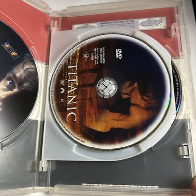 The Beach / Titanic / Romeo & Juliet (DVD, 3-Disc) Leonardo DiCaprio Region 4