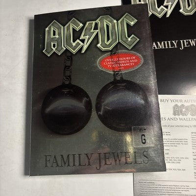 AC/DC Family Jewels 2-Disc Set + Booklet (DVD, 2005) Region 4,1