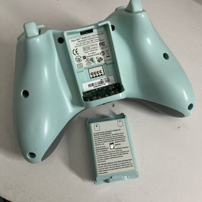Genuine Microsoft XBOX 360 Controller Light Blue Rare Colour X801769-031
